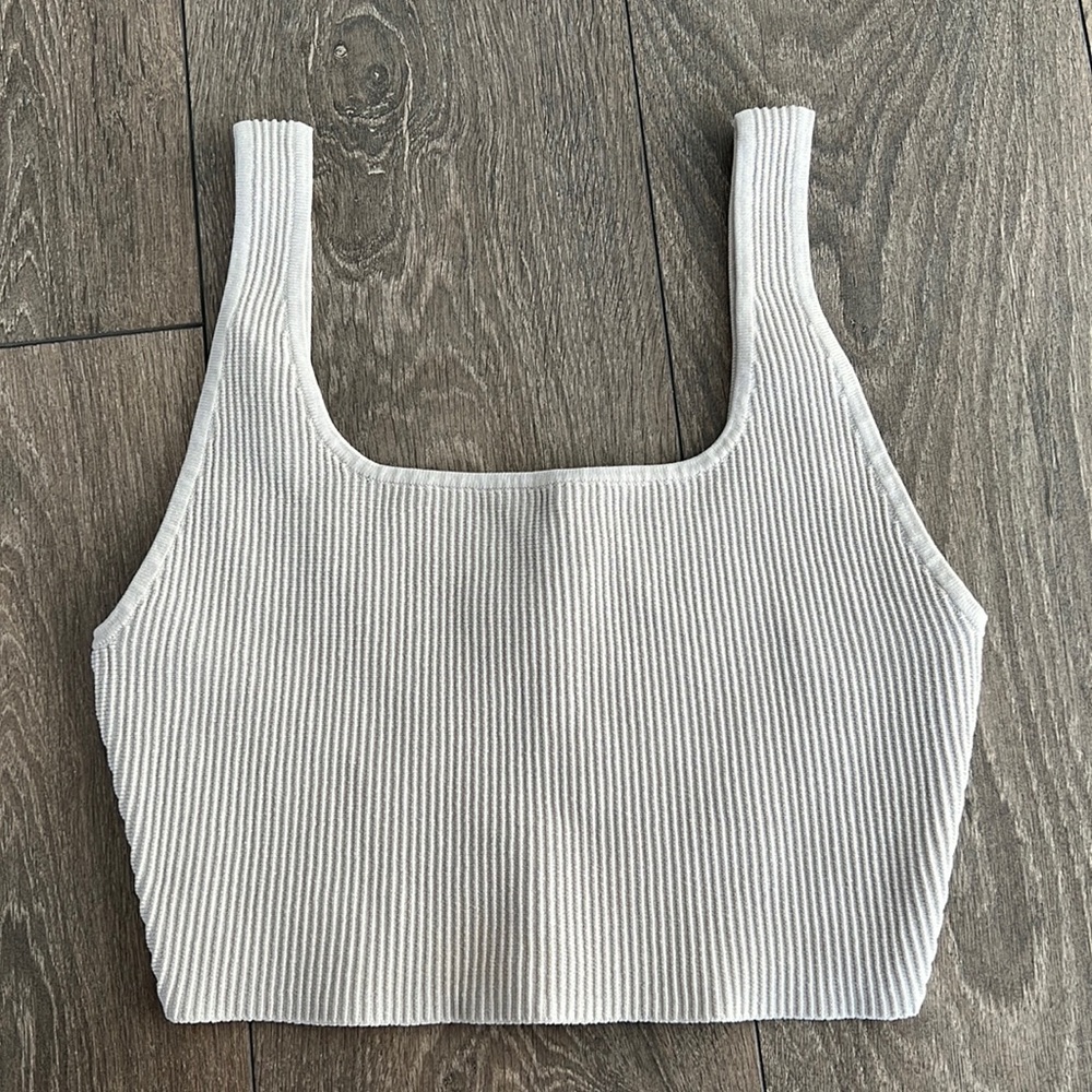 ARITZIA- Babaton Sculpt Knit Tank